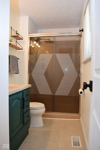 8059 Harvest Lane, Indianapolis, IN 46256