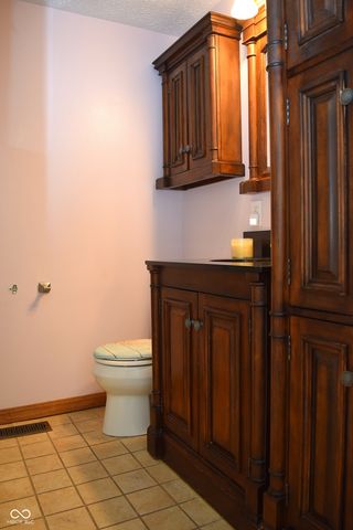 8059 Harvest Lane, Indianapolis, IN 46256