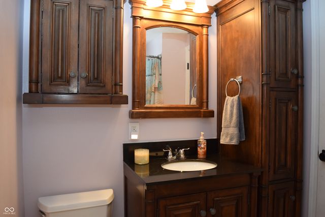 8059 Harvest Lane, Indianapolis, IN 46256