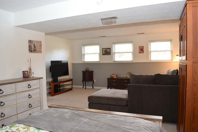 8059 Harvest Lane, Indianapolis, IN 46256