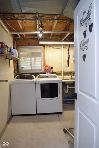 8059 Harvest Lane, Indianapolis, IN 46256