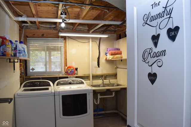 8059 Harvest Lane, Indianapolis, IN 46256