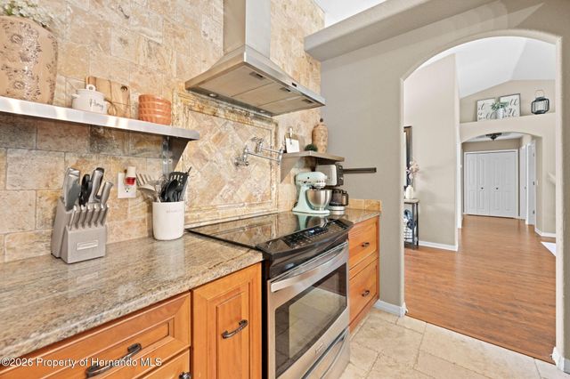 14220 Ermine Owl Road, Brooksville, FL 34614