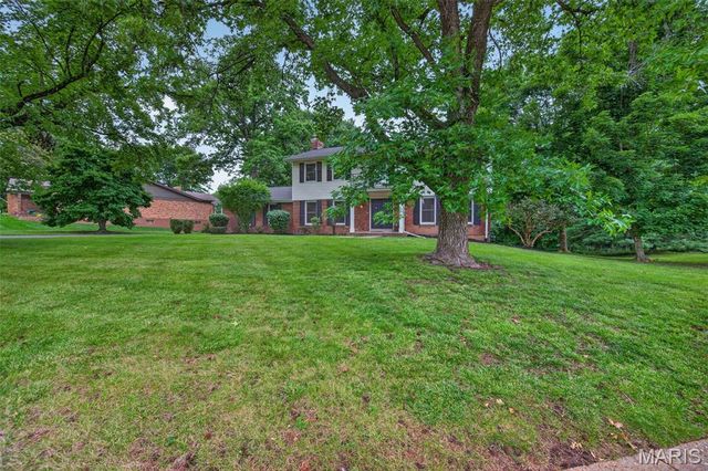 223 Trailtop Court, Chesterfield, MO 63017