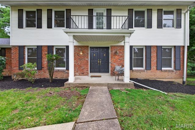223 Trailtop Court, Chesterfield, MO 63017