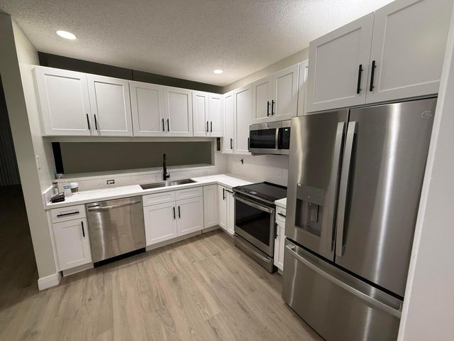 10709 Pelican Drive, Wellington, FL 33414