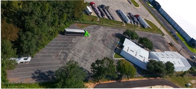 2005 Tile Factory Road, Palestine, TX 75801