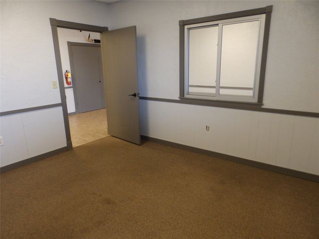 2005 Tile Factory Road, Palestine, TX 75801