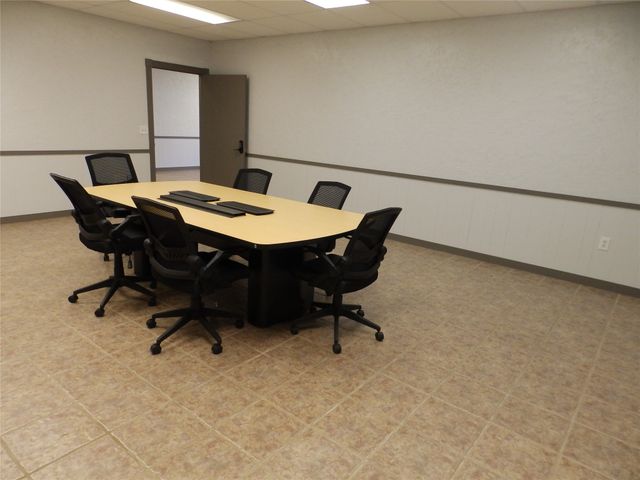 2005 Tile Factory Road, Palestine, TX 75801