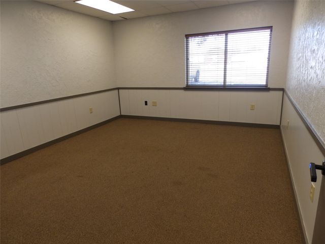 2005 Tile Factory Road, Palestine, TX 75801