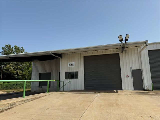 2005 Tile Factory Road, Palestine, TX 75801