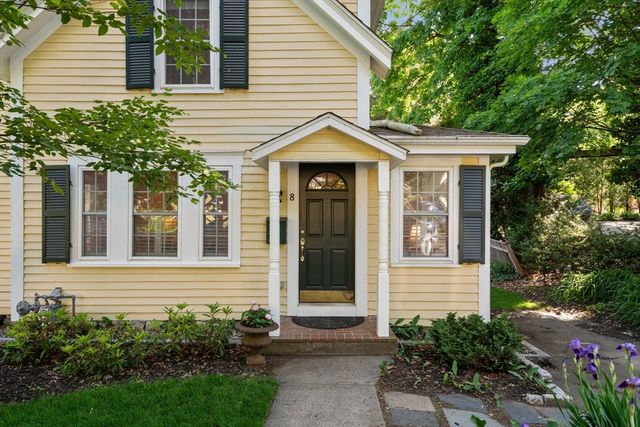 8 Avon Rd, Wellesley, MA 02482