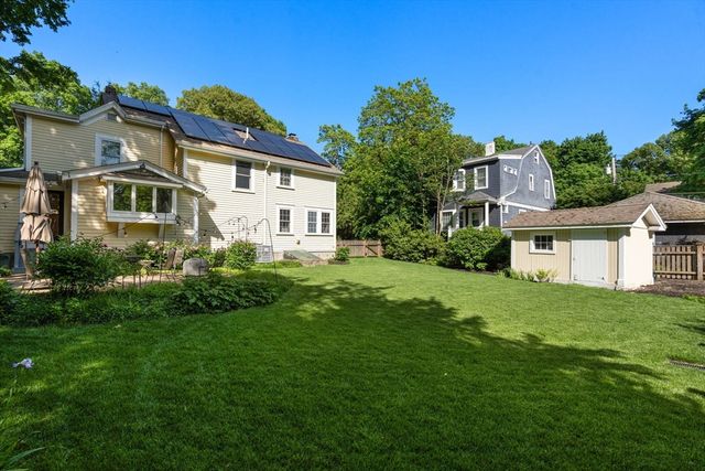 8 Avon Rd, Wellesley, MA 02482