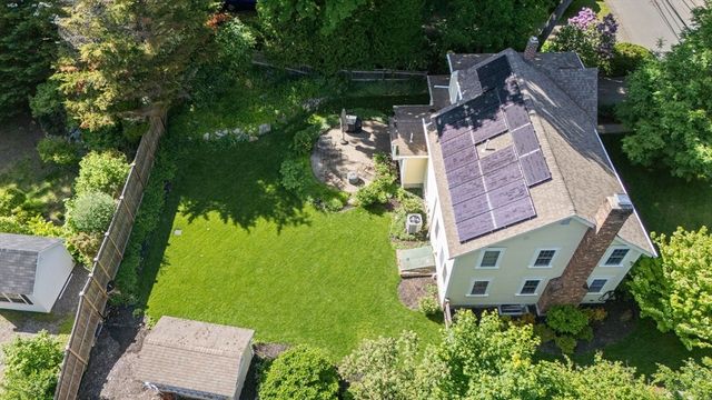 8 Avon Rd, Wellesley, MA 02482