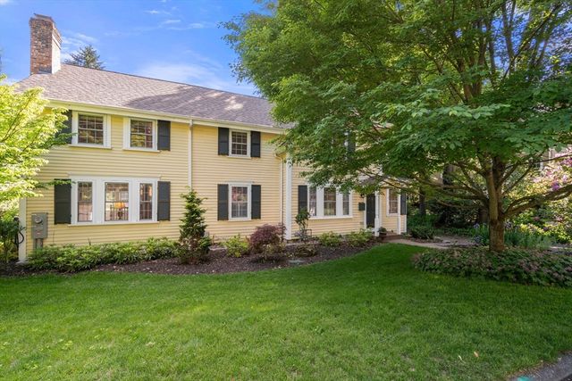 8 Avon Rd, Wellesley, MA 02482