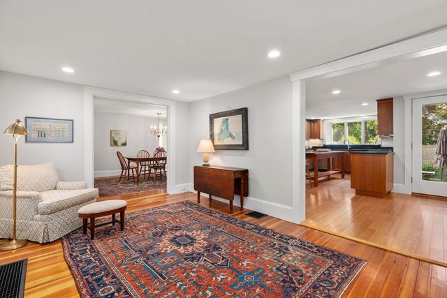 8 Avon Rd, Wellesley, MA 02482