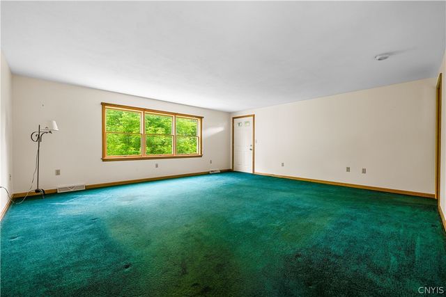 65 Sherrill Lane, New Hartford, NY 13413