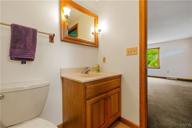 65 Sherrill Lane, New Hartford, NY 13413