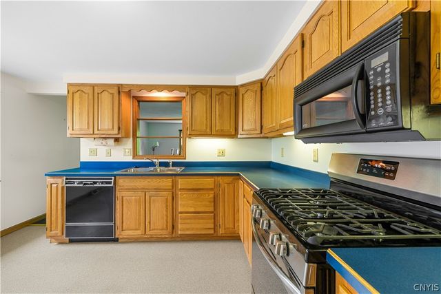 65 Sherrill Lane, New Hartford, NY 13413