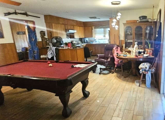 402 Sailfish Street, Jones Creek, TX 77541