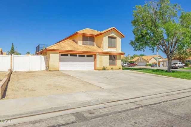 43759 Dana Drive, Lancaster, CA 93535