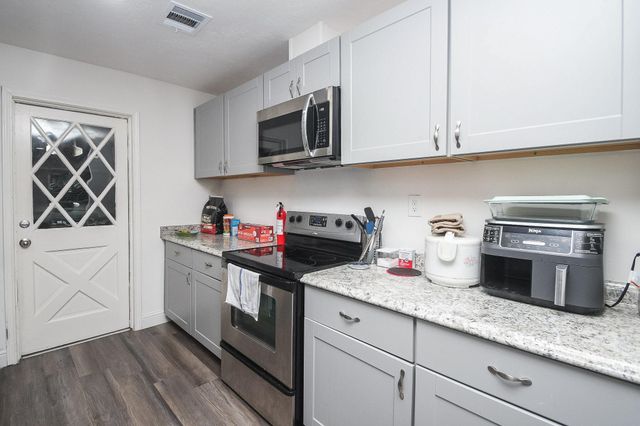 11443 Newbrook Drive, Houston, TX 77072