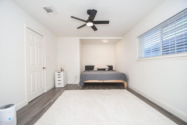 11443 Newbrook Drive, Houston, TX 77072