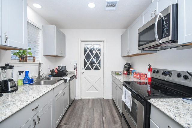 11443 Newbrook Drive, Houston, TX 77072