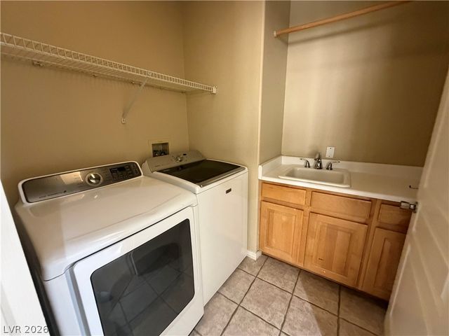 8330 Coyado Street, Las Vegas, NV 89123