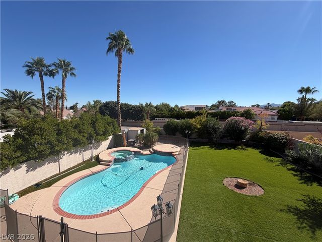 8330 Coyado Street, Las Vegas, NV 89123
