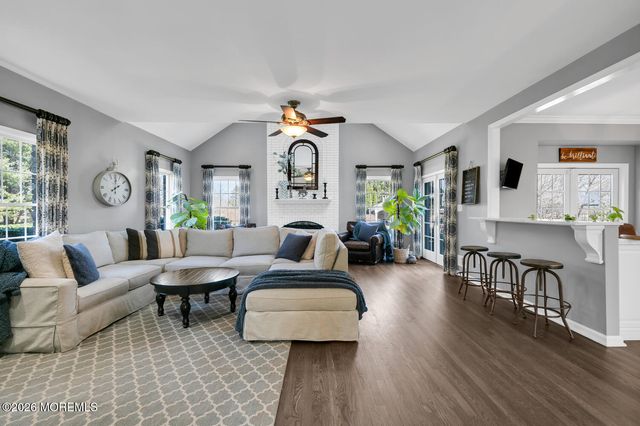 6 Pheasant Road, Colts Neck, NJ 07722