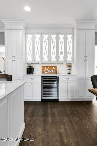 6 Pheasant Road, Colts Neck, NJ 07722