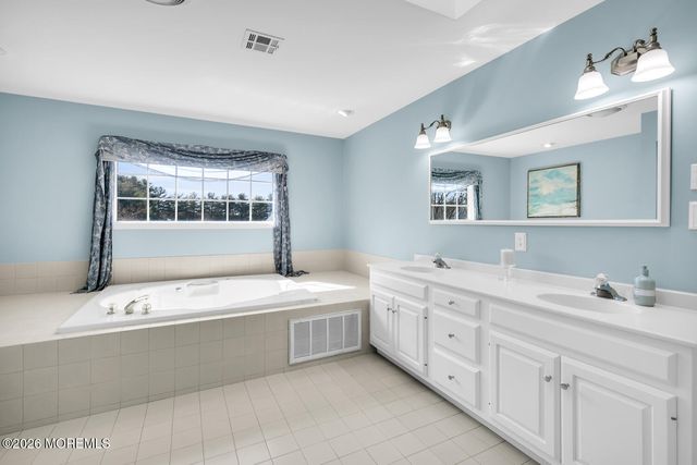 6 Pheasant Road, Colts Neck, NJ 07722