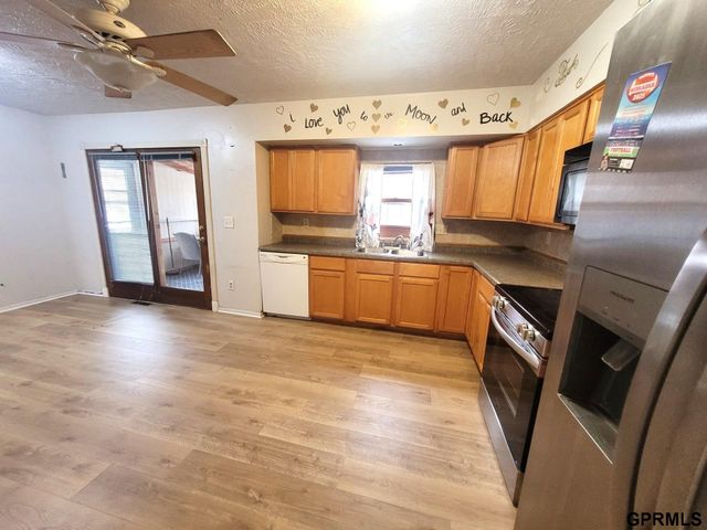 410 Robinson Avenue, Bellevue, NE 68005