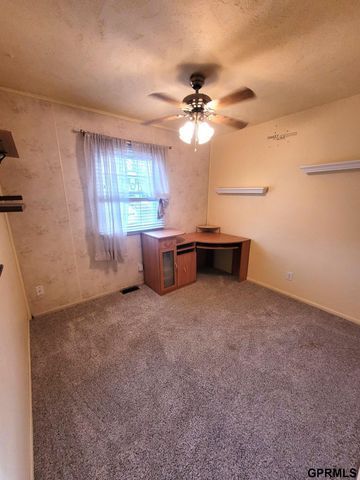 410 Robinson Avenue, Bellevue, NE 68005