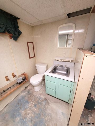 410 Robinson Avenue, Bellevue, NE 68005