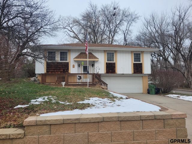 410 Robinson Avenue, Bellevue, NE 68005