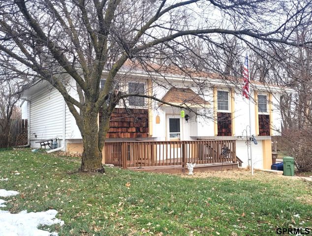 410 Robinson Avenue, Bellevue, NE 68005