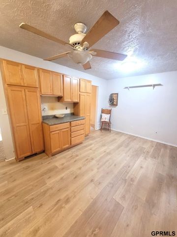 410 Robinson Avenue, Bellevue, NE 68005