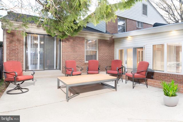 7071 WOLFTREE, North Bethesda, MD 20852
