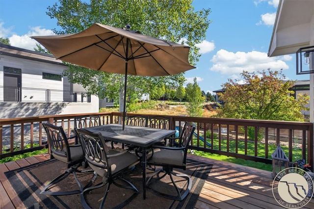 3011 Reimers Park Dr, Billings, MT 59102