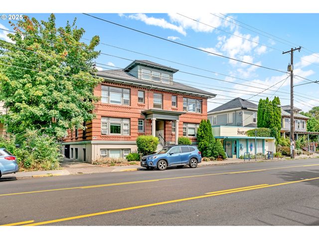 4025 Se HAWTHORNE Blvd, Portland, OR 97214