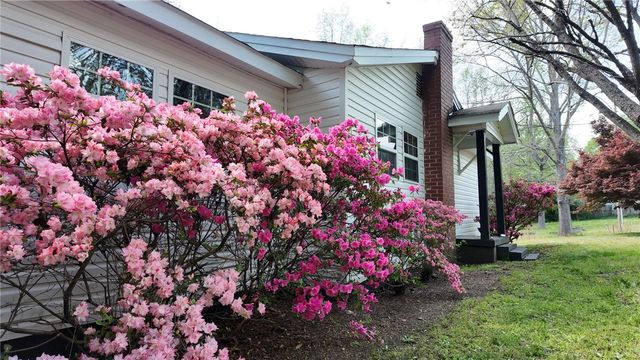 303 Garren Road, Belton, SC 29627