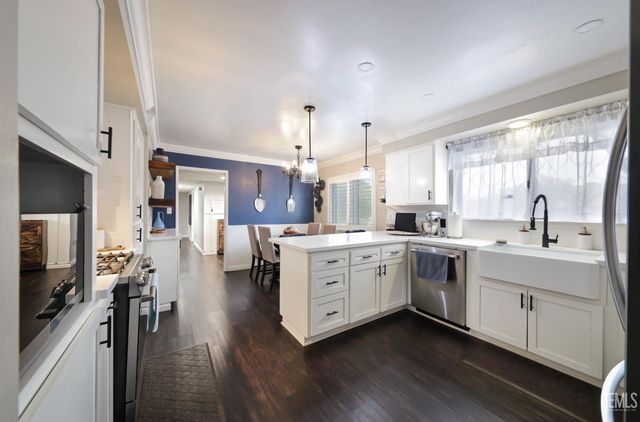 3707 Panorama Drive, Bakersfield, CA 93306