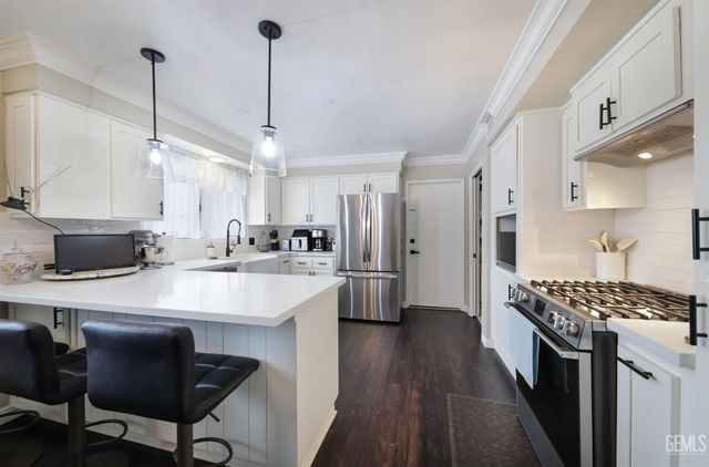 3707 Panorama Drive, Bakersfield, CA 93306