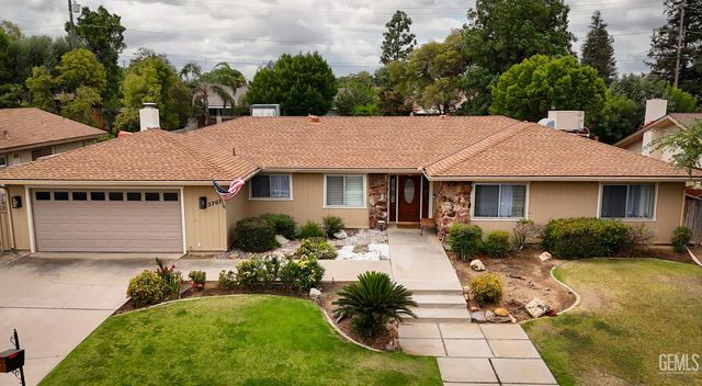 3707 Panorama Drive, Bakersfield, CA 93306