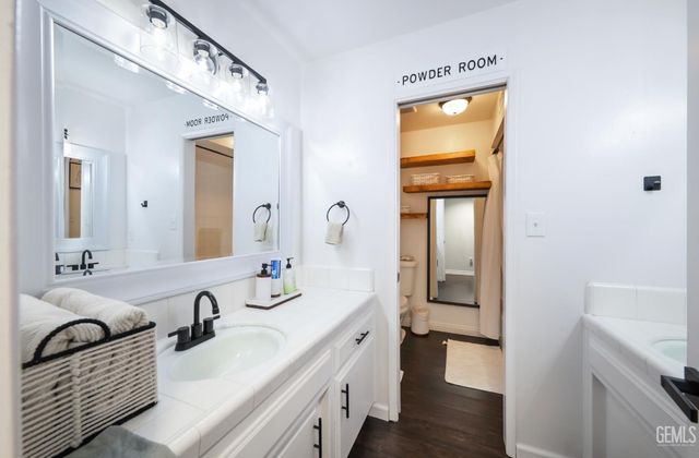 3707 Panorama Drive, Bakersfield, CA 93306