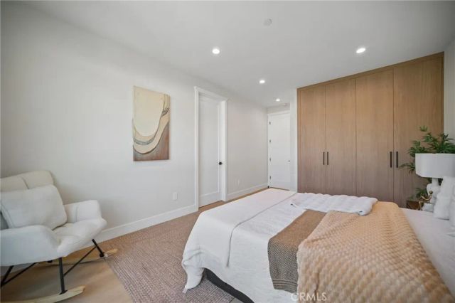 6742 Nagle Avenue, Valley Glen, CA 91401
