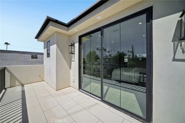 6742 Nagle Avenue, Valley Glen, CA 91401