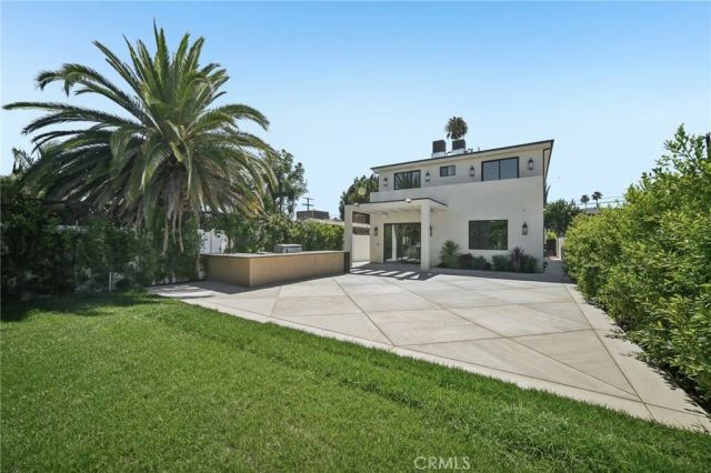 6742 Nagle Avenue, Valley Glen, CA 91401